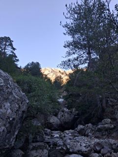 Montée dans les gorges