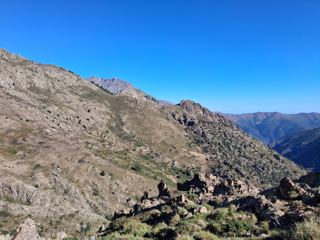 Vers le col
