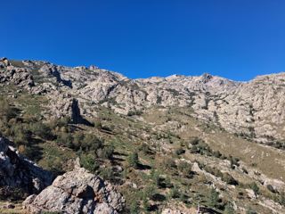 Vers le col